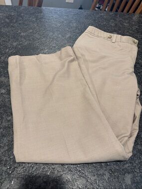 NWOT Ann Taylor Women's Beige Dress Trousers